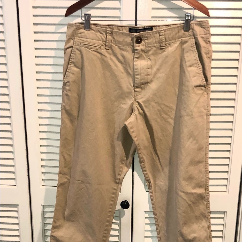 American Eagle Khaki Pants Size 34X34